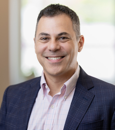 Aaron Mazze, Inveniv | Agri Business Review | Top Life Sciences Marketing Solutions