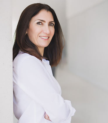 Nazli Azimi, Therna Biosciences | Agri Business Review | Programmable RNA Therapeutics Development Company of The Year
